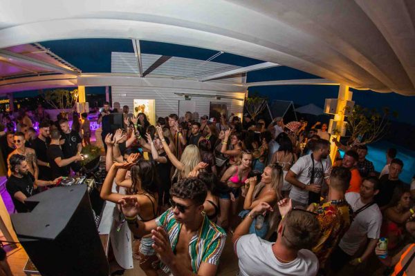 crowd-hype-party-secret-sessions-ibiza-2